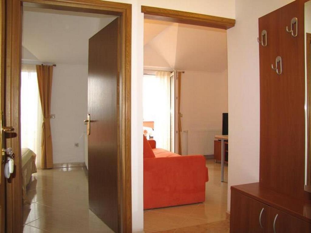 Family Friendly Apartments With A Swimming Pool Nevidjane, Pasman - 18054 Neviđane Екстериор снимка