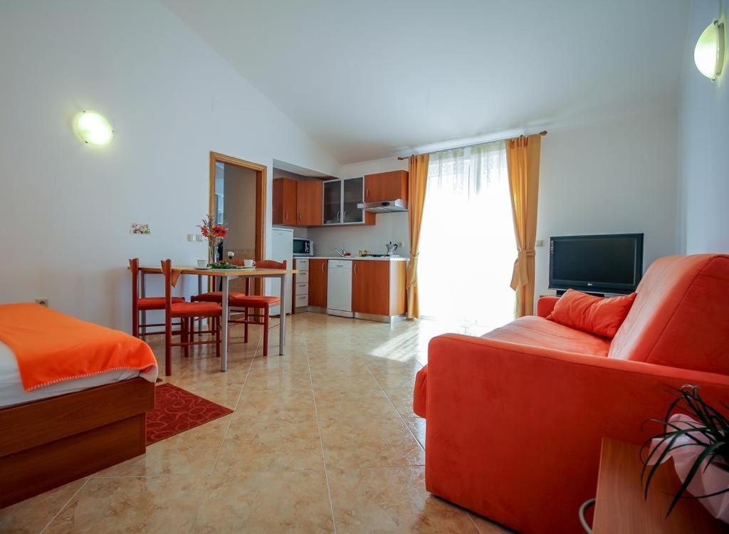 Family Friendly Apartments With A Swimming Pool Nevidjane, Pasman - 18054 Neviđane Екстериор снимка